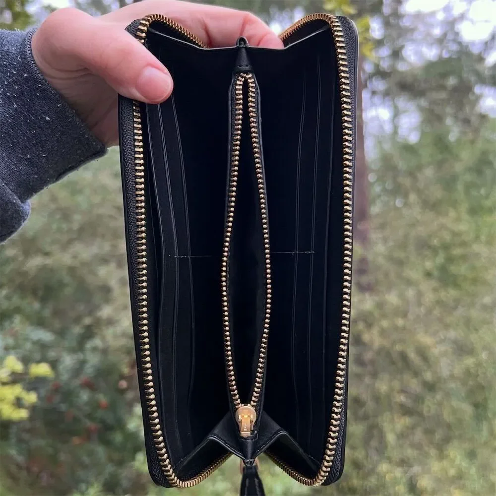 COACH BLACK Essential Slim Accordion Zip Wallet Smooth Leather w Gold Hardware - Picture 6 of 9